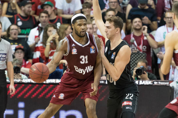 他们只需承 他们只需承