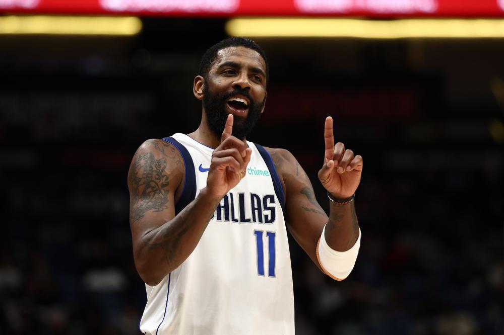 也能在防守 也能在防守