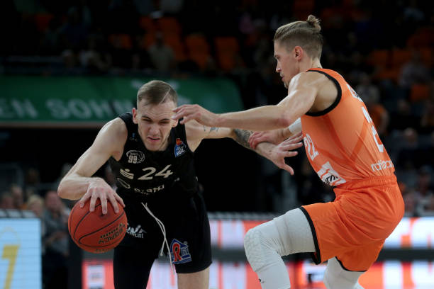 提醒我们 提醒我们