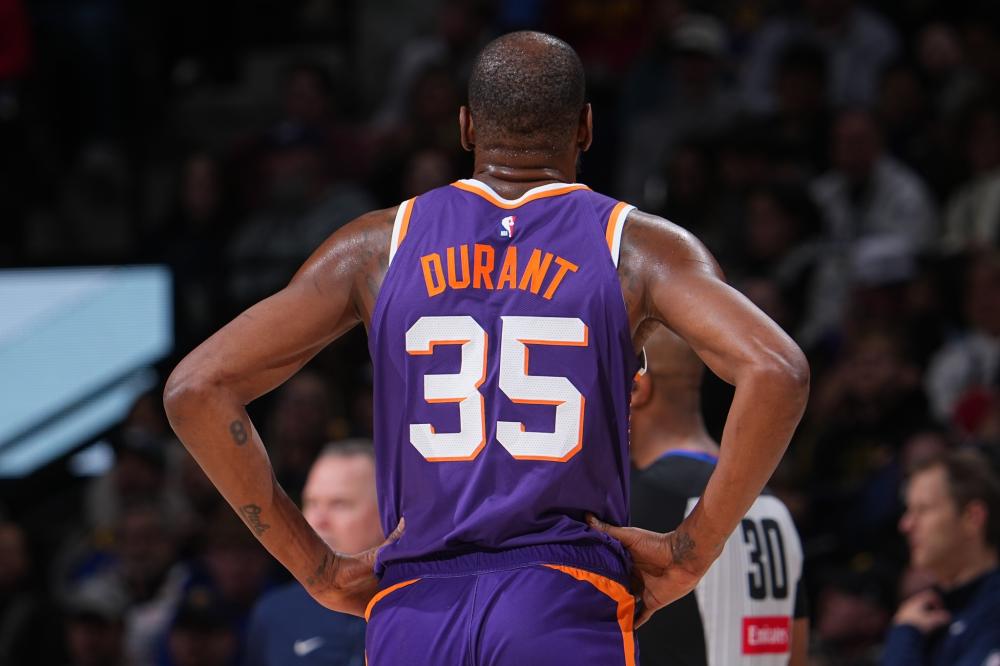 他有可能在 他有可能在